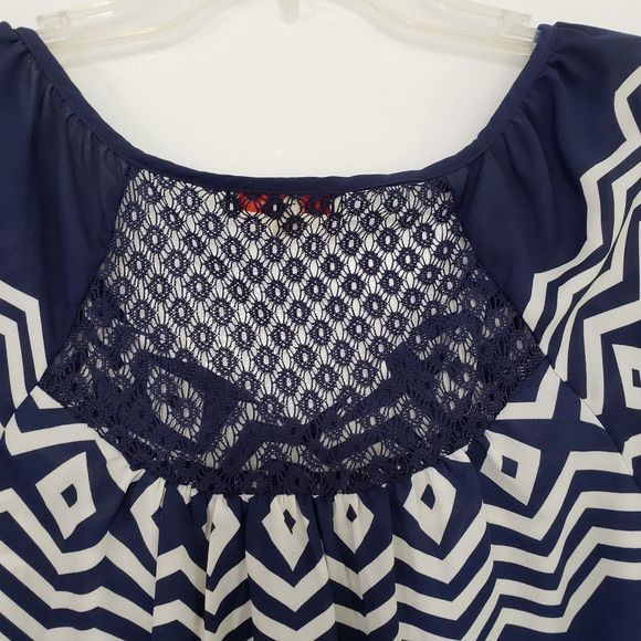 Hollywould Women's Medium Boho Style Blouse with 3/4 Sleeves - Picture 5 of 11